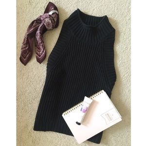 Sleeveless Turtle Neck Sweater